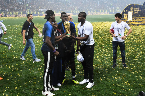 但也激励着 但也激励着